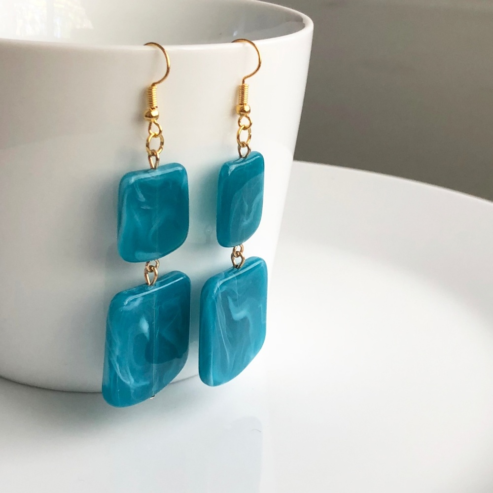 NEW "Temple" Acrylic Square Earrings (blue) - Picture 4 of 8
